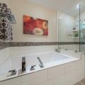 shower-tub-interior-renovation-kelowna-2